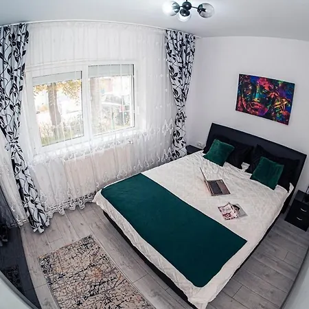 Apartament Aproape De Iuliusmall アパート ティミショアラ