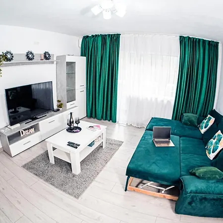 Apartment Apartament Aproape De Iuliusmall